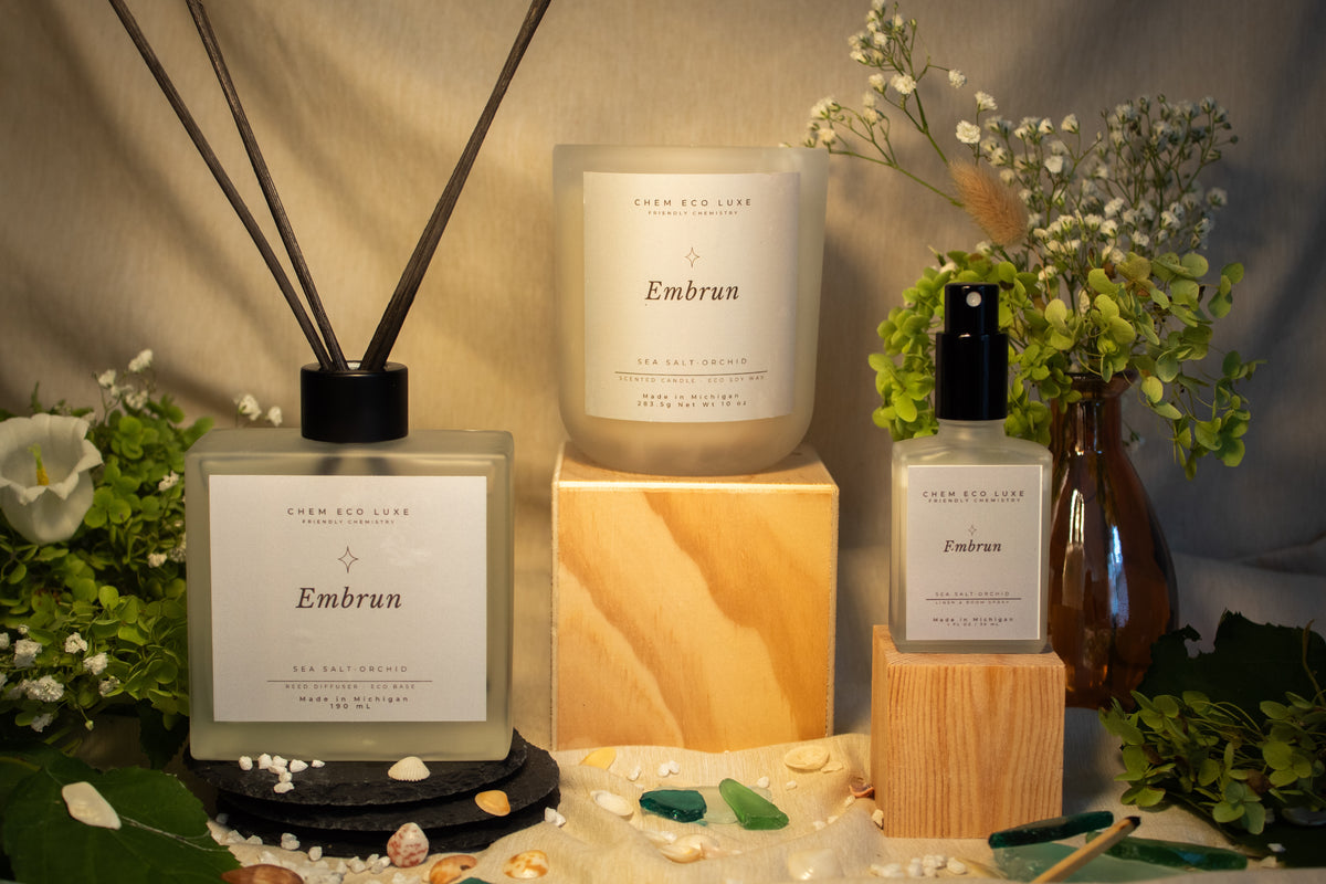Embrun— Room & Linen